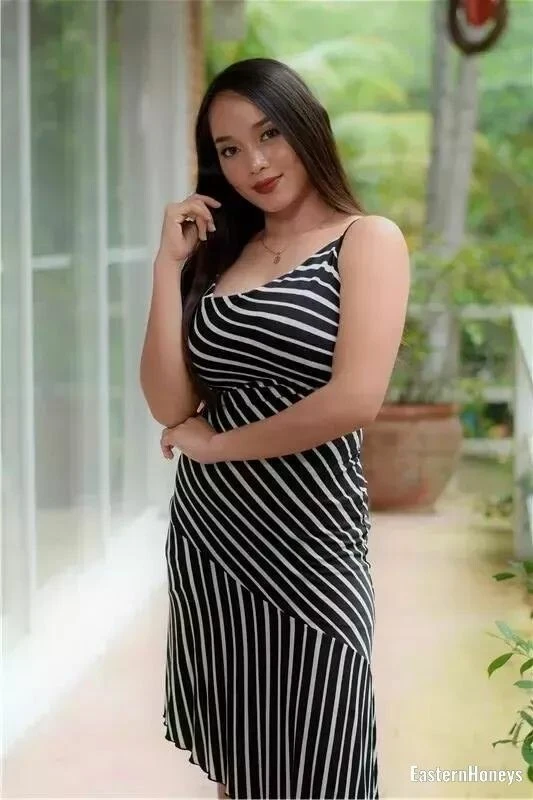 Angielina Profile image 5